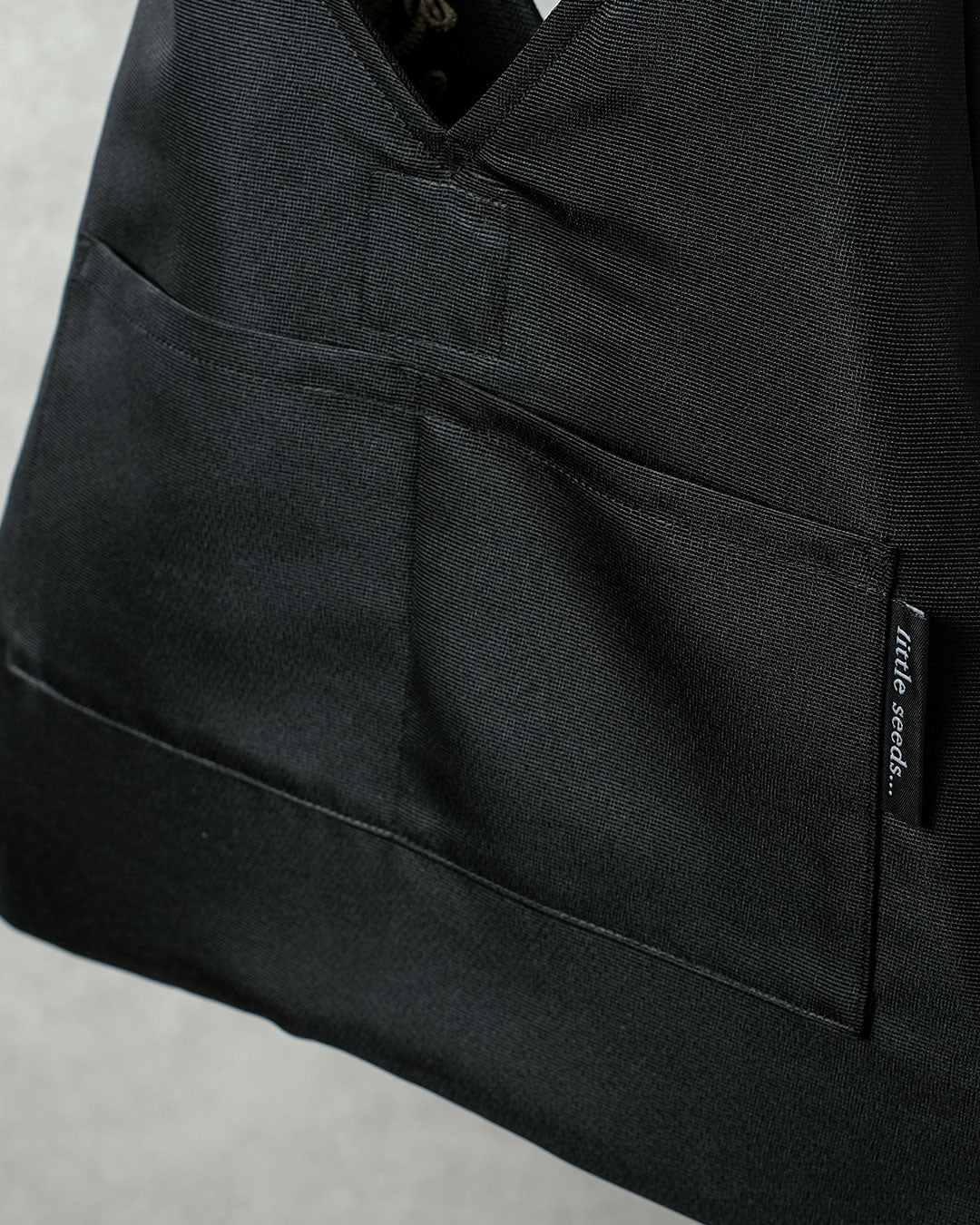 Triangle Tote - トライアングルトート - Black