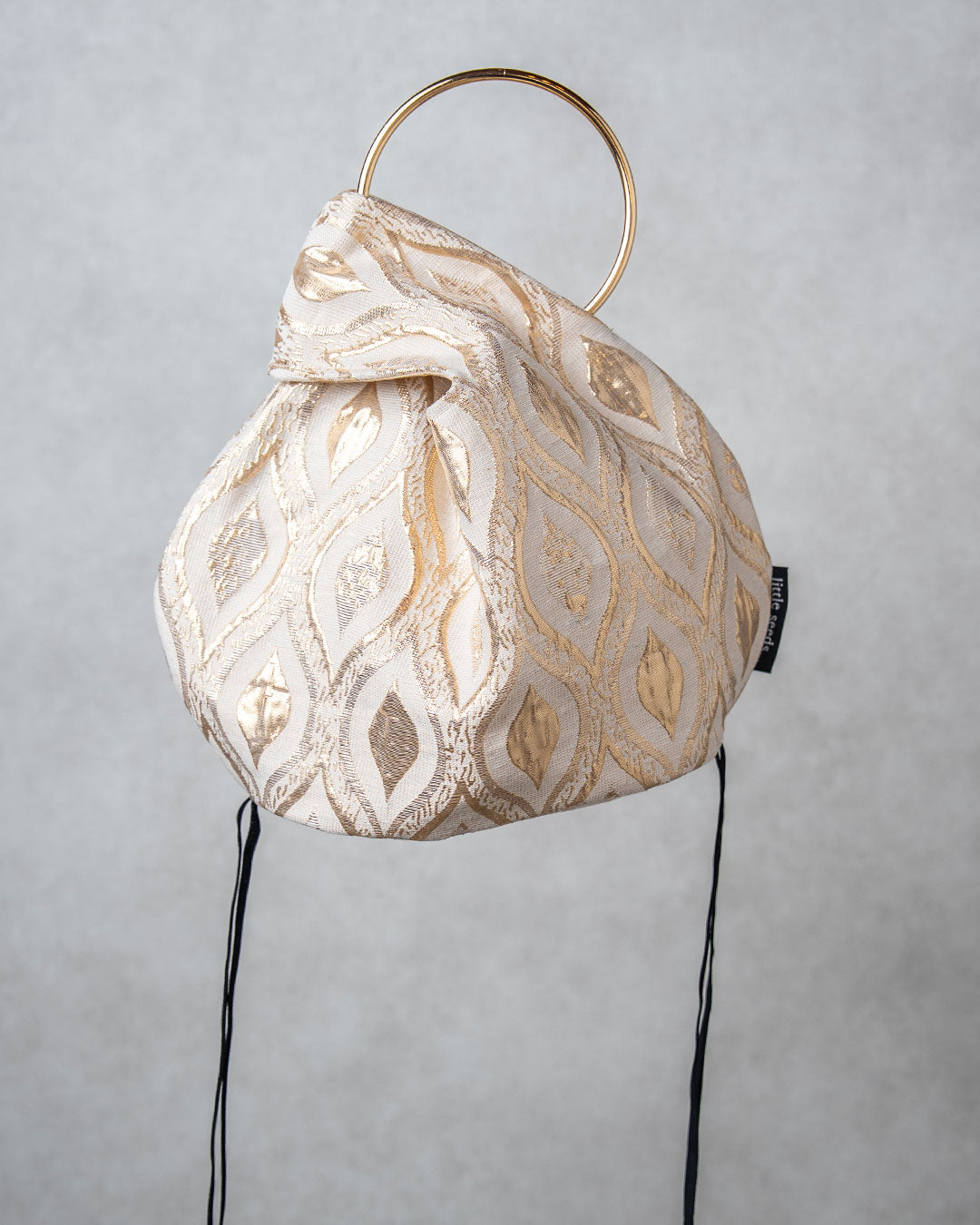 Shijimi Leaf (White) - シジミリーフホワイト -