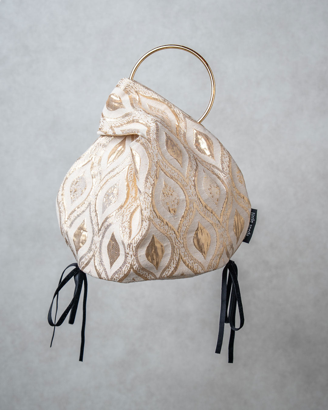 little seeds... 刺繍入りショルダーバッグ　しじみbag onlineshop – little seeds